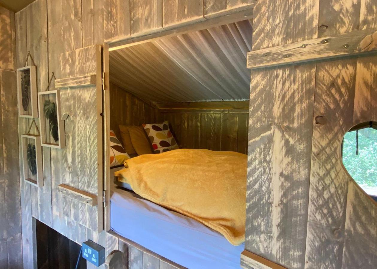 Florence Springs Glamping Gumfreston 外观 照片