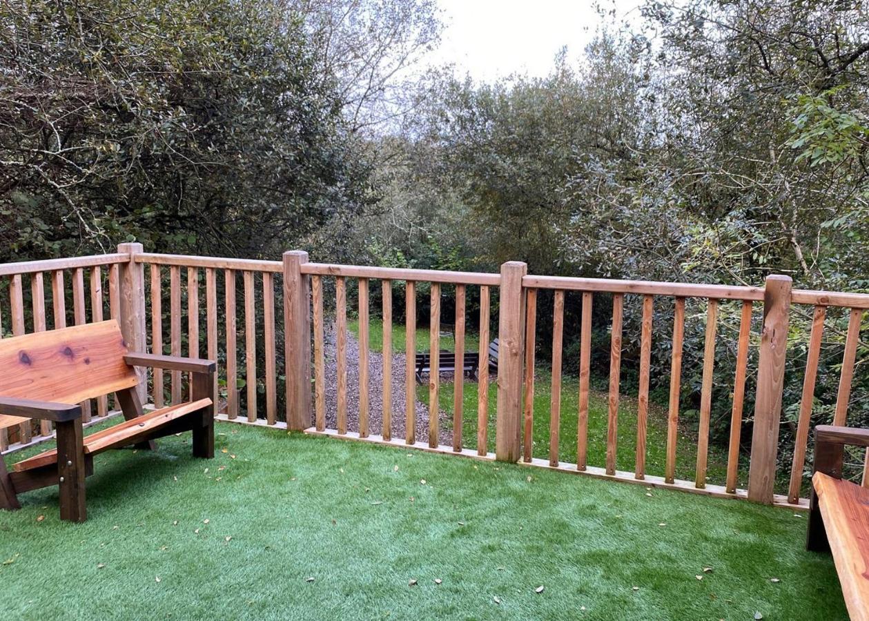 Florence Springs Glamping Gumfreston 外观 照片