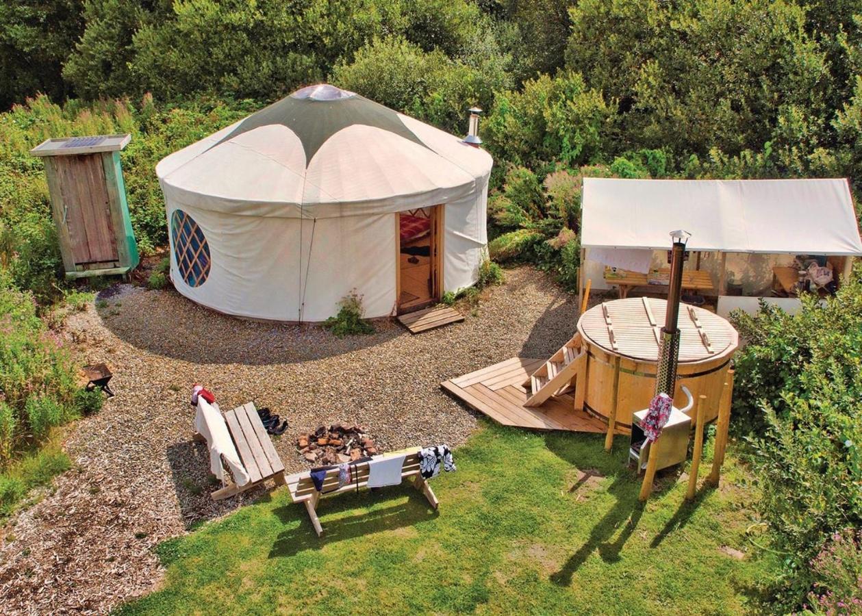 Florence Springs Glamping Gumfreston 外观 照片